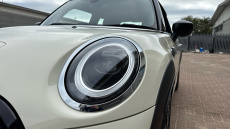 MINI Hatchback 2.0 Cooper S Exclusive 3dr Auto Petrol Hatchback